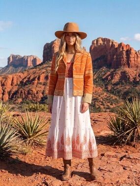 Size 6 lightweight Boho Crop Jacket Coldwater Creek Aztec Southwest no size tag